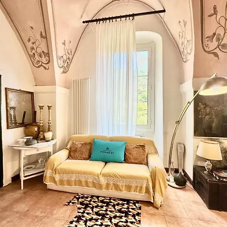 Apartment Hostdomus - Cassi *