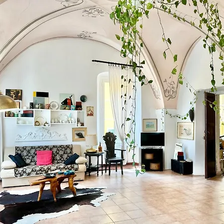 Apartment Hostdomus - Cassi