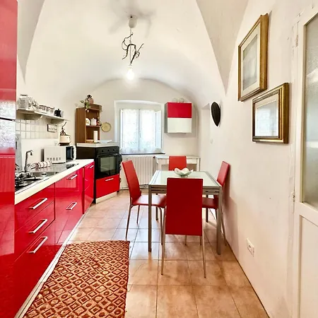 Hostdomus - Cassi Apartment Finale Ligure
